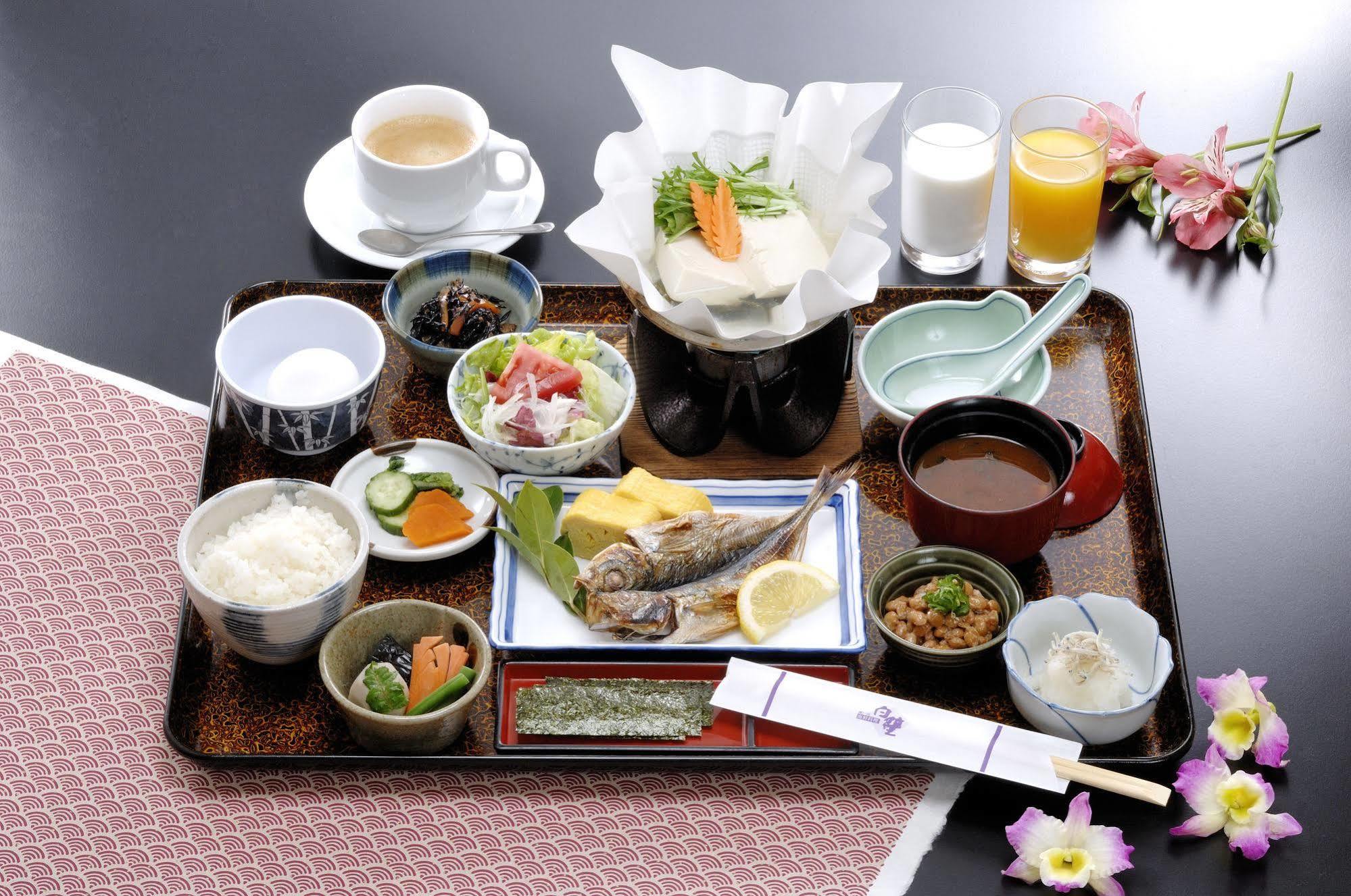 Kurashiki Station Hotel Ngoại thất bức ảnh